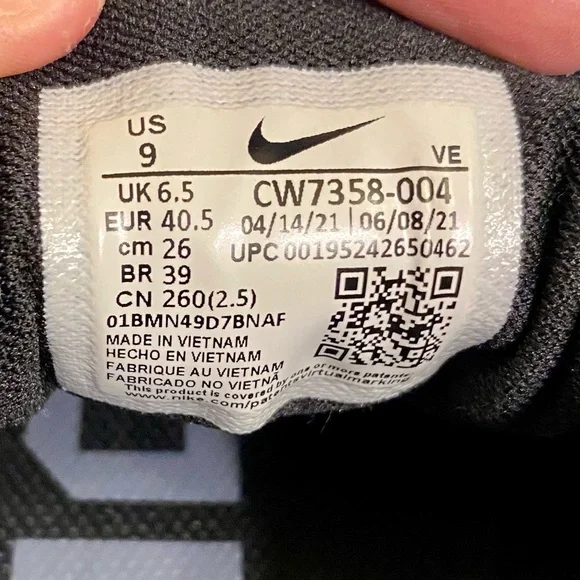 Nike Air Zoom Pegasus 38 'Black Metallic Gold Coin' CW7358-004 Women’s Size 9 - Picture 4 of 16